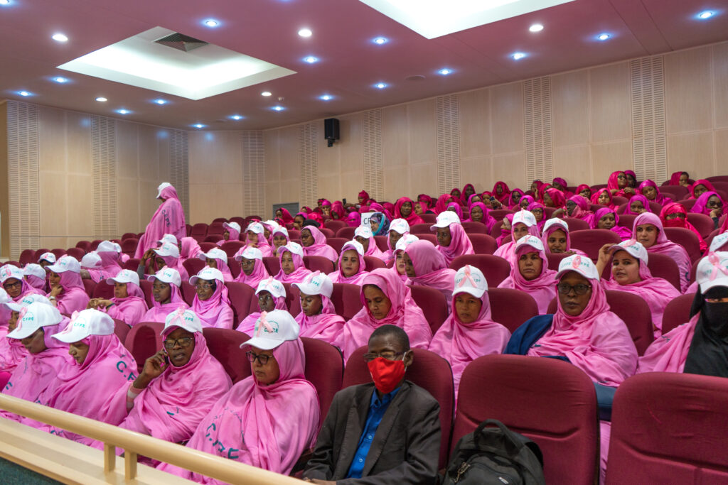 Des participants à la journée de sensibilisation et de dépistage du cancer du sein du MASEF